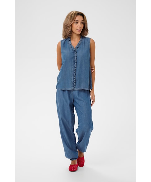 10614943 | Top Molly