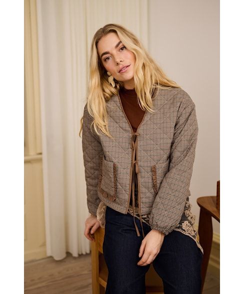 10615275 | Vest ElisMay