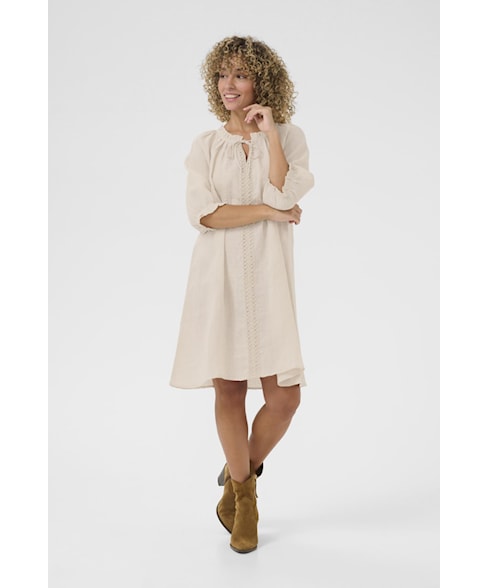 10615409 | Jurk Bellis lace