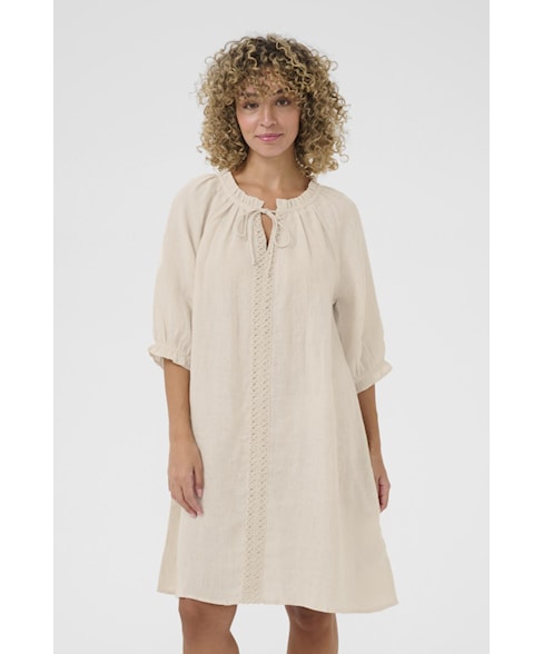 10615409 | Jurk Bellis lace