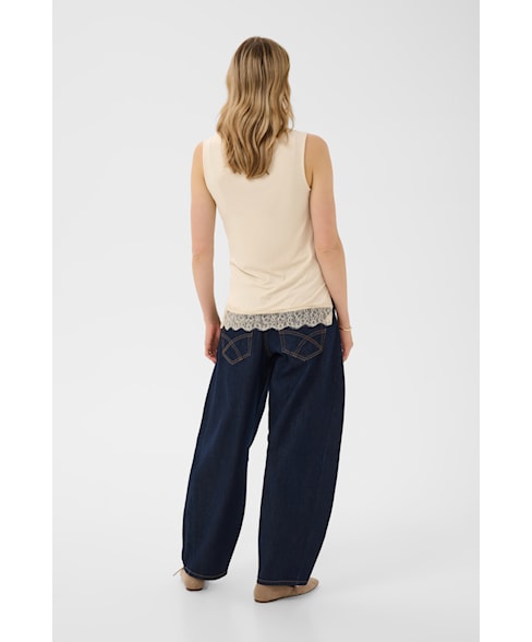 10615546 | Top Alvaia lace