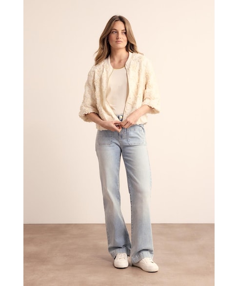 c42-19-801 | Vest 3d flower