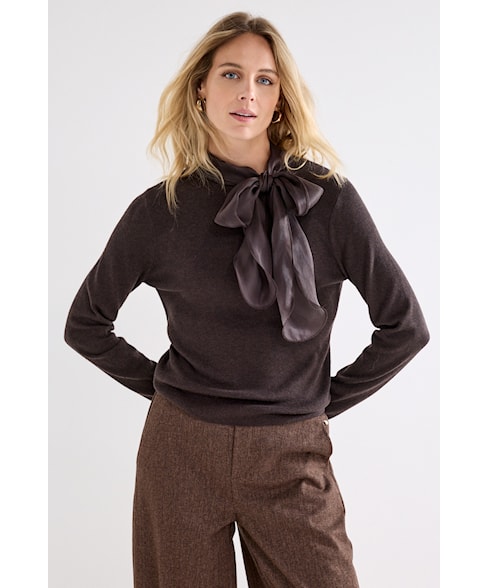 c01-22-601 | Pull Scarf