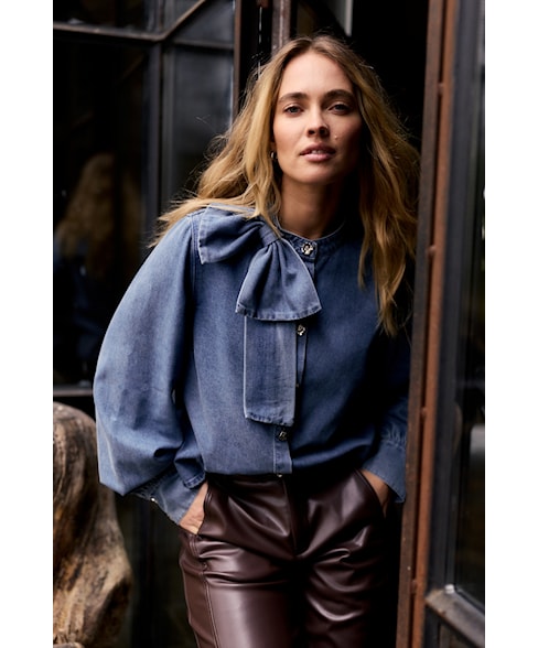 c26-21-301 | Bloes Denim bow