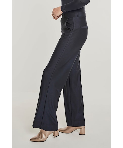 220206 | Broek Mira