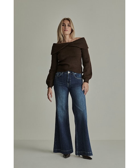 266434 | Broek Sharon