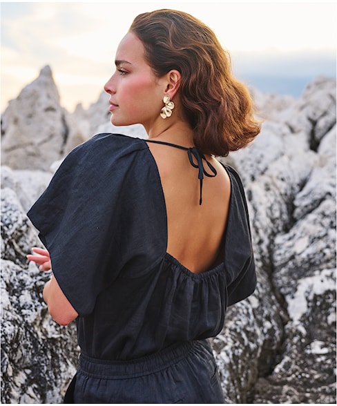 28230 | Bloes Back detail