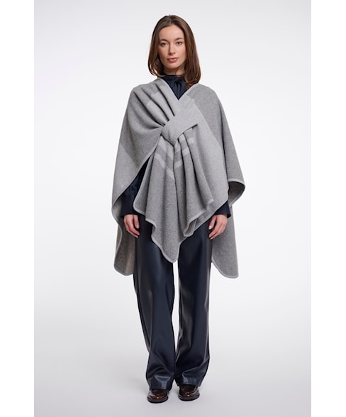 levi 7002611 | Cape Levi