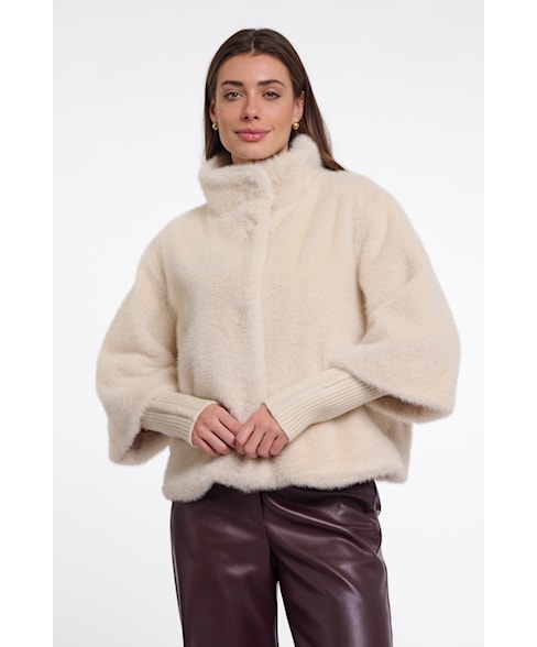 nesrin 7002611 | Jas Nesrin