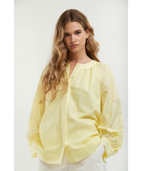 s2338bl | Bloes Yumi