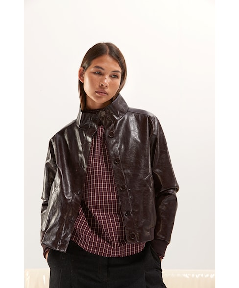 s2543vt | Vest Alora