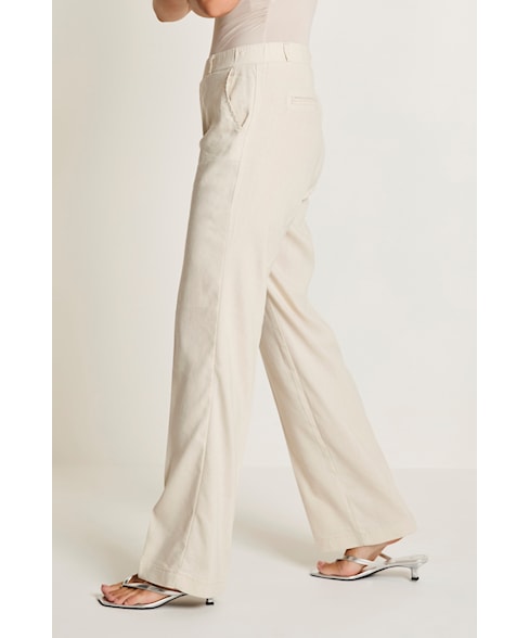 088018 | Broek Hannah